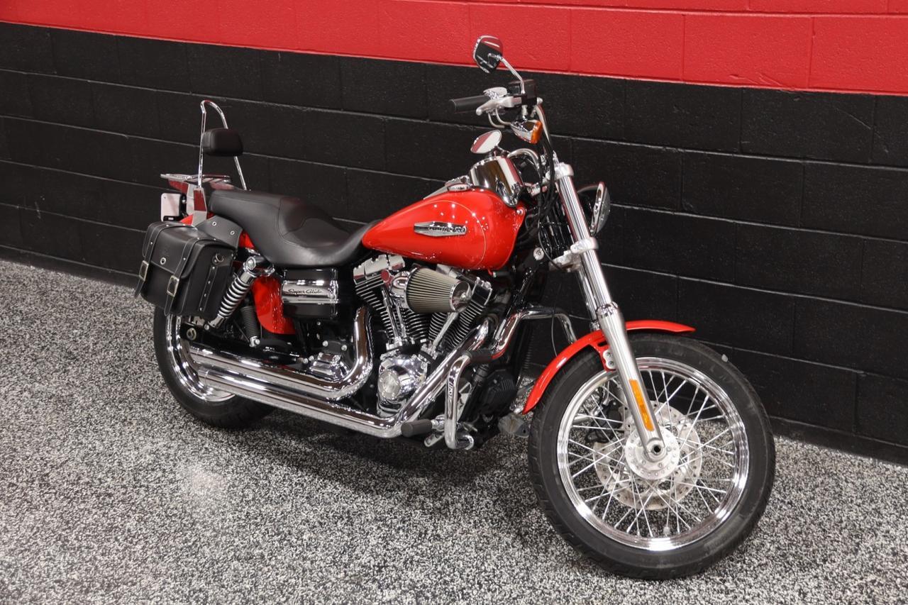 2010 Harley-Davidson Dyna Super Glide Custom Motorcycle 2010 Harley-Davidson Dyna Super Glide Custom Motorcycle