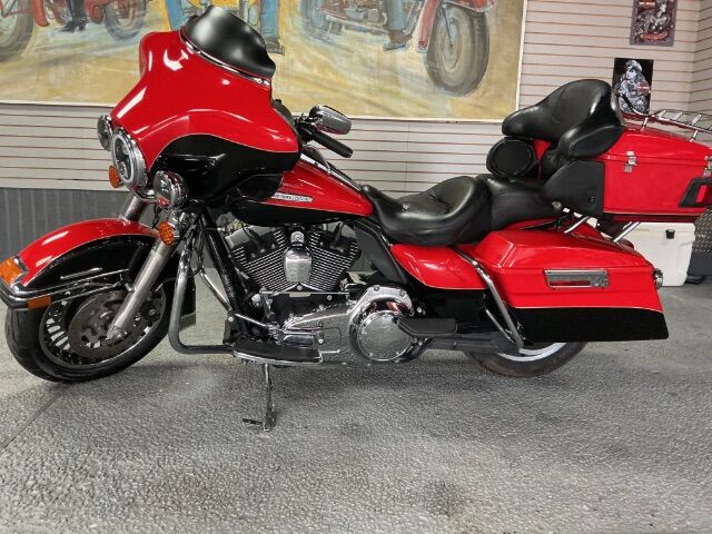 2010 Harley-Davidson Electra Glide Ultra Limited RED