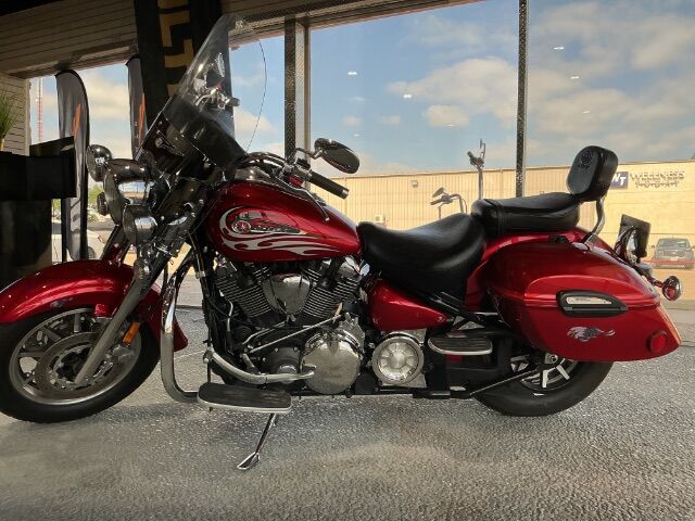 2010 Yamaha Road Star RED