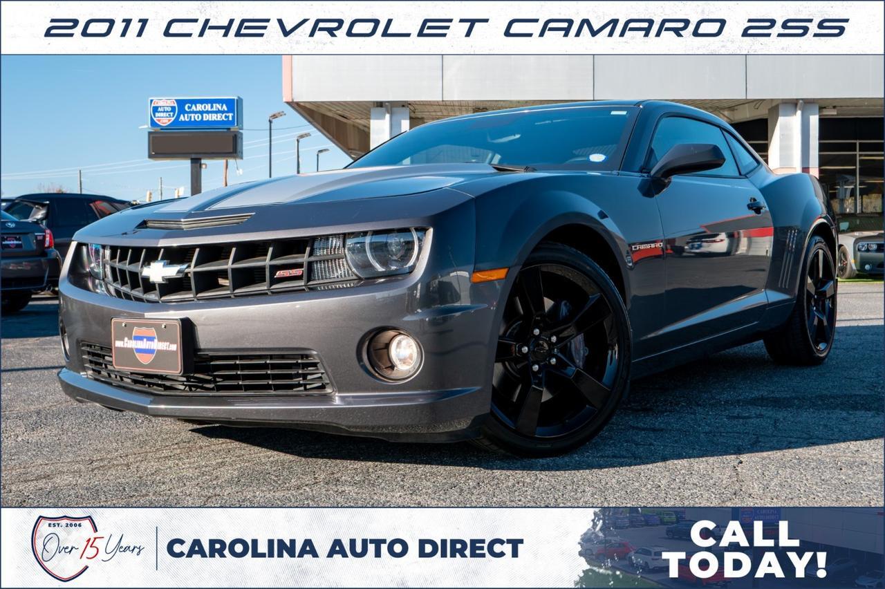 2011 Chevrolet Camaro 2SS / RS Package / 6.2L V8 / Heated Seats / Sunroof! 2011 Chevrolet Camaro 2SS / RS Package / 6.2L V8 / Heated Seats / Sunroof!