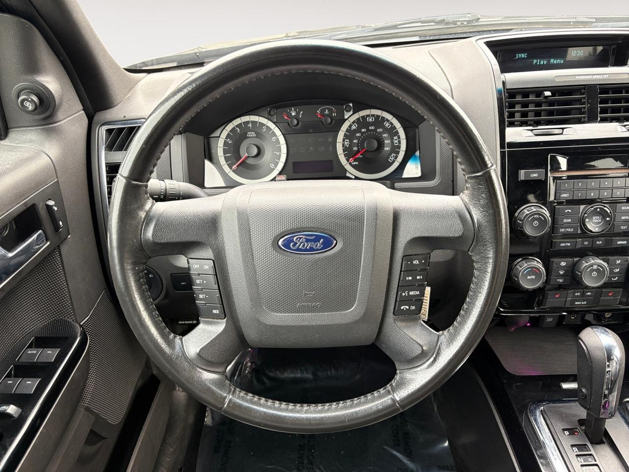2011 Ford Escape Limited, SUNROOF, ROOF RACKS, HEATED SEATS, FOOTWELL COURTESY LIGHTS, BACKUP CAMERA, BLUETOOTH, TOW PACKAGE, HEATED MIRRORS WITH BLIND SPOT MIRRORS, REMOTE KEYLESS ENTRY, LOW MILES, BE READY TO ESCAPE ON THE ROAD! Virginia Beach VA 2011 Ford Escape Limited, SUNROOF, ROOF RACKS, HEATED SEATS, FOOTWELL COURTESY LIGHTS, BACKUP CAMERA, BLUETOOTH, TOW PACKAGE, HEATED MIRRORS WITH BLIND SPOT MIRRORS, REMOTE KEYLESS ENTRY, LOW MILES, BE READY TO ESCAPE ON THE ROAD! Virginia Beach VA