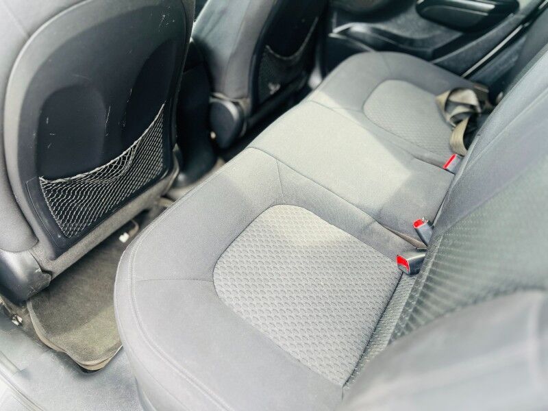 2011 Hyundai Tucson IX35 (2.0L Petrol) Vaitele 2011 Hyundai Tucson IX35 (2.0L Petrol) Vaitele