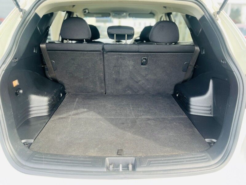 2011 Hyundai Tucson IX35 (2.0L Petrol) Vaitele 2011 Hyundai Tucson IX35 (2.0L Petrol) Vaitele