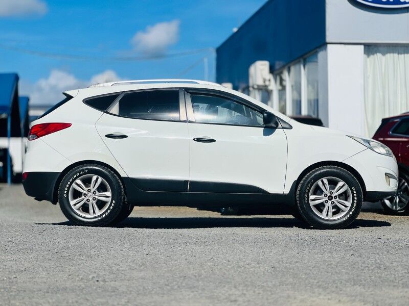 2011 Hyundai Tucson IX35 (2.0L Petrol) Vaitele 2011 Hyundai Tucson IX35 (2.0L Petrol) Vaitele