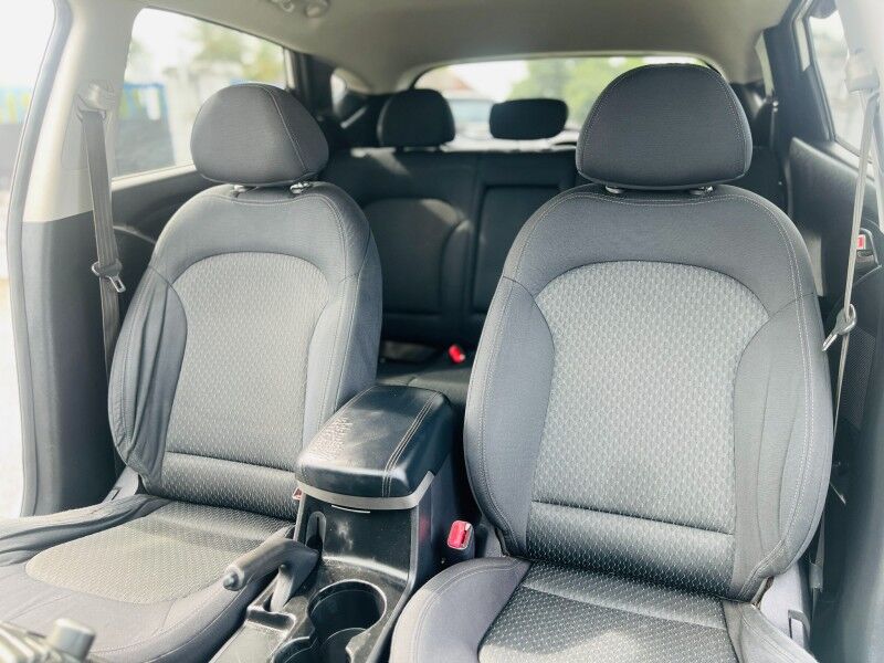 2011 Hyundai Tucson IX35 (2.0L Petrol) Vaitele 2011 Hyundai Tucson IX35 (2.0L Petrol) Vaitele