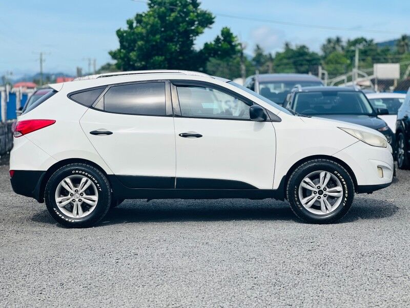 2011 Hyundai Tucson IX35 (2.0L Petrol) Vaitele 2011 Hyundai Tucson IX35 (2.0L Petrol) Vaitele