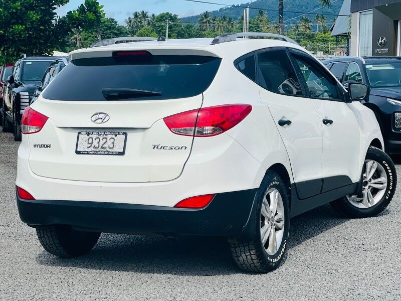 2011 Hyundai Tucson IX35 (2.0L Petrol) Vaitele 2011 Hyundai Tucson IX35 (2.0L Petrol) Vaitele