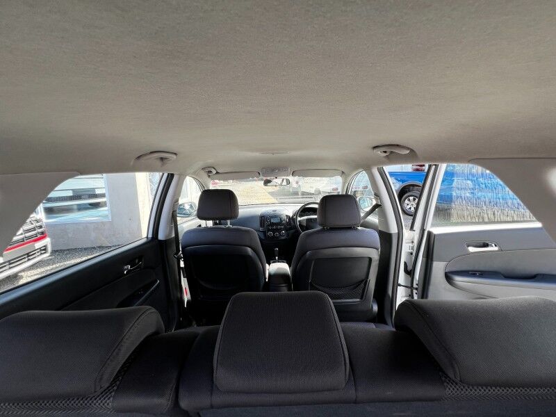 2011 Hyundai i30 Hatchback (2.0L Petrol) Vaitele 2011 Hyundai i30 Hatchback (2.0L Petrol) Vaitele