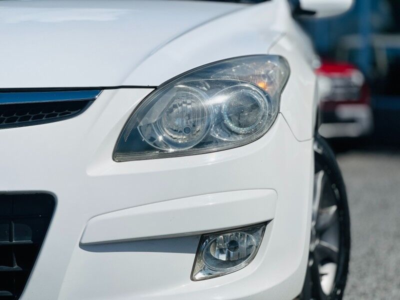 2011 Hyundai i30 Hatchback (2.0L Petrol) Vaitele 2011 Hyundai i30 Hatchback (2.0L Petrol) Vaitele