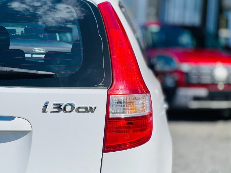 2011 Hyundai i30 Hatchback (2.0L Petrol) Vaitele 2011 Hyundai i30 Hatchback (2.0L Petrol) Vaitele