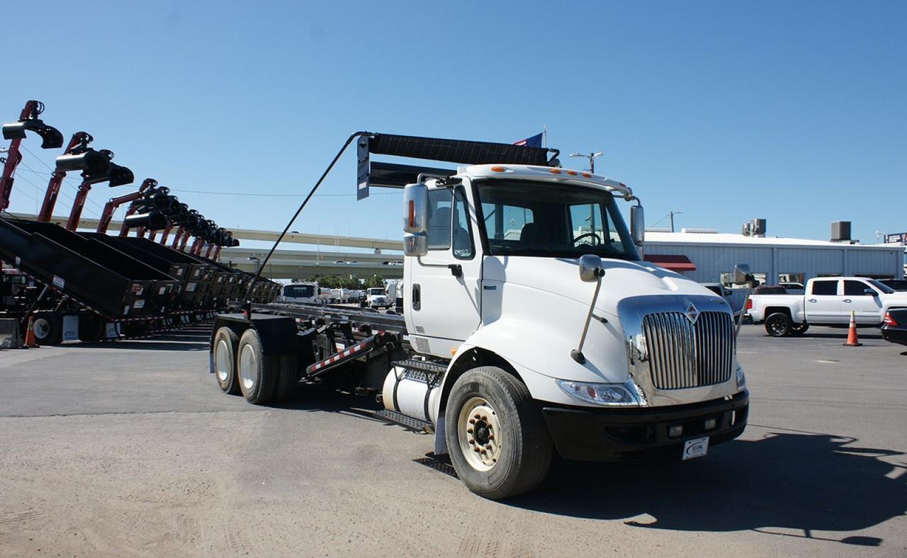 2011 International 8600 60,000 lb. Galbreath Roll-off Truck Tampa FL 2011 International 8600 60,000 lb. Galbreath Roll-off Truck Tampa FL