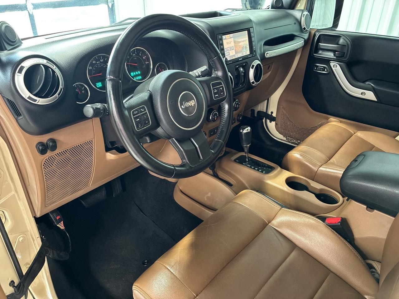 2011 Jeep Wrangler Unlimited Sahara, Leather, Nav, Lift w/ Fox Reservoir Shocks, ARB Bumper w/ Winch, Only 21k Miles Houston TX 2011 Jeep Wrangler Unlimited Sahara, Leather, Nav, Lift w/ Fox Reservoir Shocks, ARB Bumper w/ Winch, Only 21k Miles Houston TX