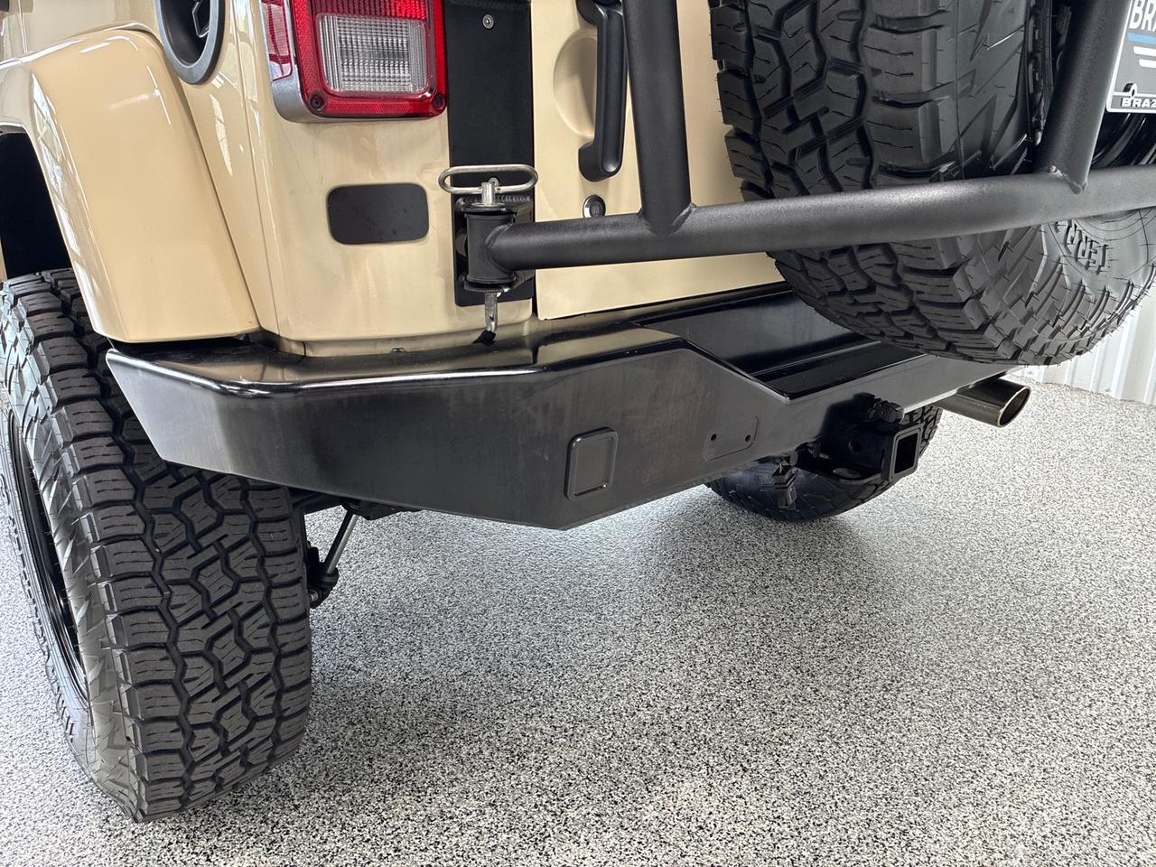 2011 Jeep Wrangler Unlimited Sahara, Leather, Nav, Lift w/ Fox Reservoir Shocks, ARB Bumper w/ Winch, Only 21k Miles Houston TX 2011 Jeep Wrangler Unlimited Sahara, Leather, Nav, Lift w/ Fox Reservoir Shocks, ARB Bumper w/ Winch, Only 21k Miles Houston TX