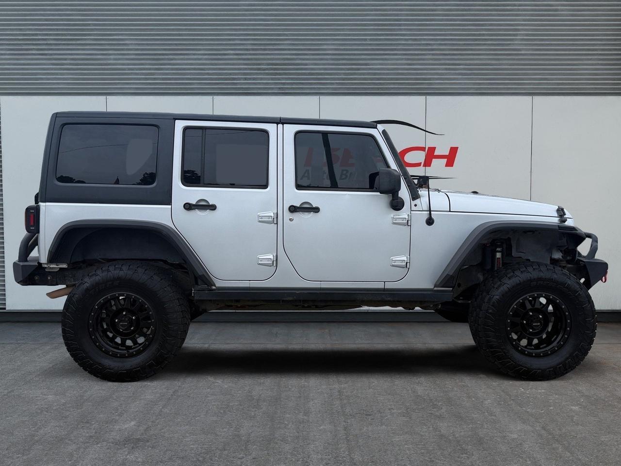 2011 Jeep Wrangler Unlimited Sport, HEATED SEATS, APPLE CARPLAY/ANDROID AUTO, TOW PACKAGE, FENDER FLARES, KEYLESS START, POWER/HEATED MIRRORS, LOW MILES! Norfolk VA 2011 Jeep Wrangler Unlimited Sport, HEATED SEATS, APPLE CARPLAY/ANDROID AUTO, TOW PACKAGE, FENDER FLARES, KEYLESS START, POWER/HEATED MIRRORS, LOW MILES! Norfolk VA