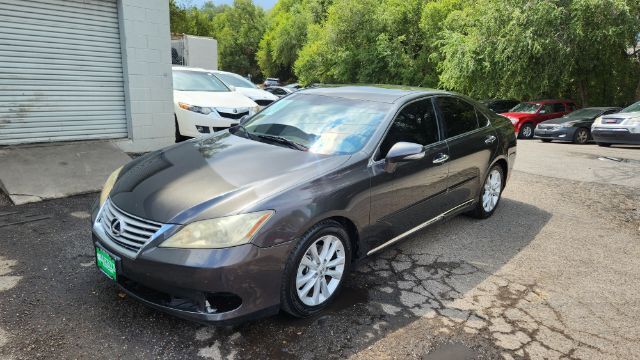2011 Lexus ES Base's photo