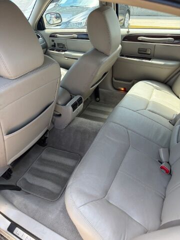 2011 Lincoln Town Car Signature Limited West Valley City UT 2011 Lincoln Town Car Signature Limited West Valley City UT