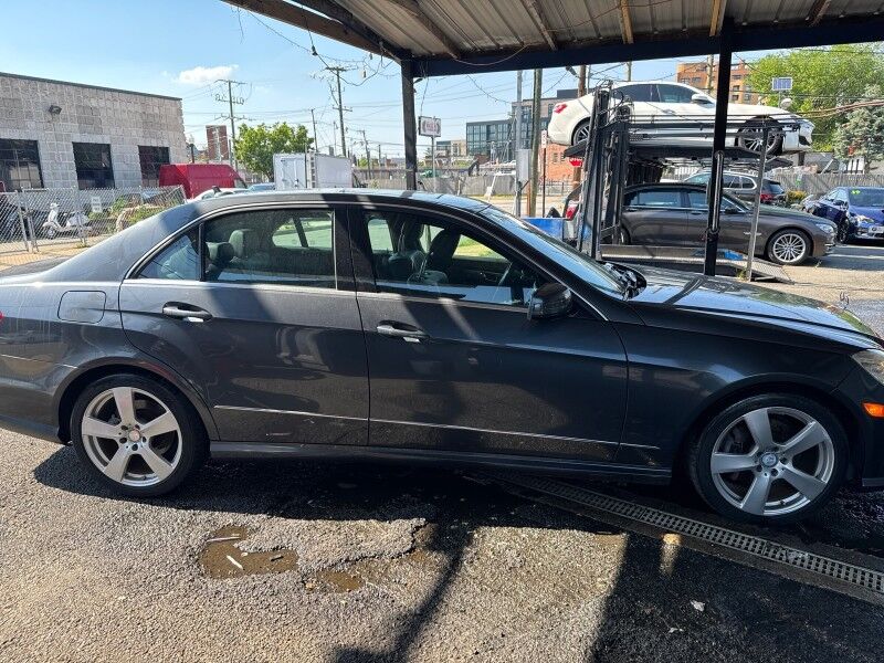 2011 Mercedes-Benz E-Class E 350 Luxury 2011 Mercedes-Benz E-Class E 350 Luxury