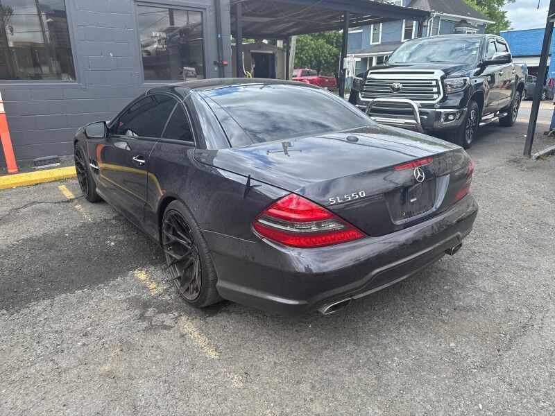 2011 Mercedes-Benz SL 550 2dr Roadster SL 550 2011 Mercedes-Benz SL 550 2dr Roadster SL 550