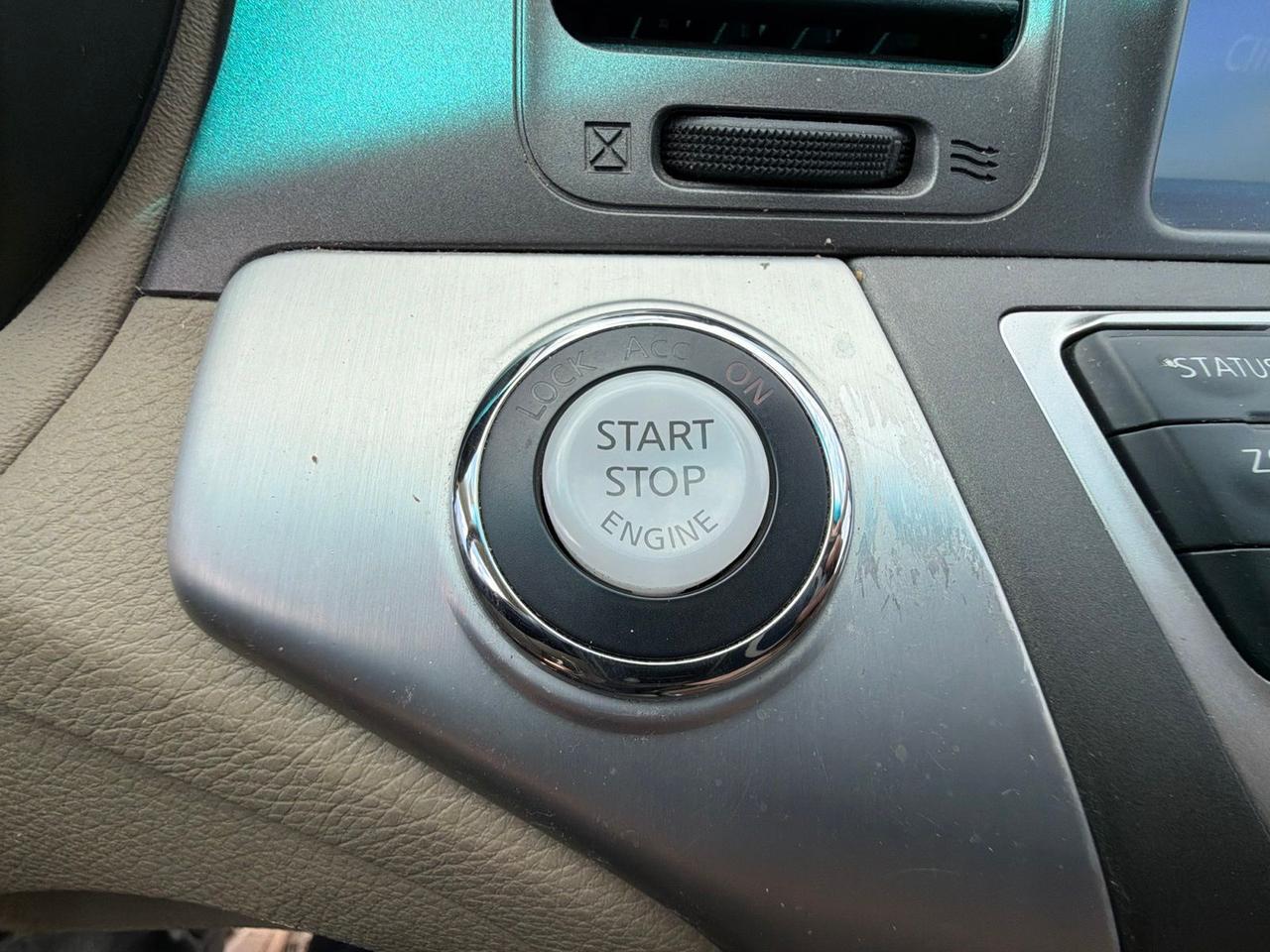 2011 Nissan Murano LE Watertown SD 2011 Nissan Murano LE Watertown SD