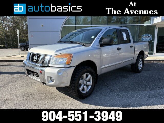 2011 Nissan Titan SV