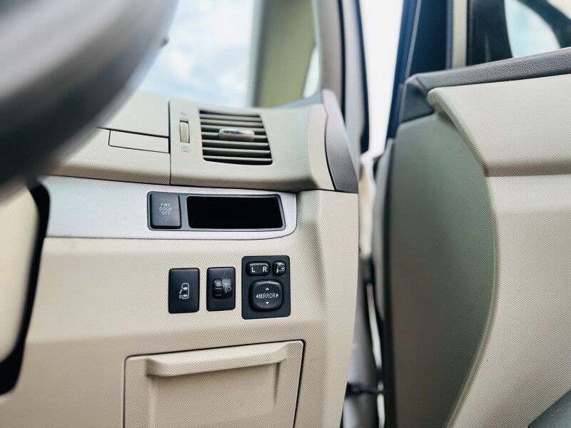 2011 Toyota Estima (2.0L Petrol) Vaitele 2011 Toyota Estima (2.0L Petrol) Vaitele