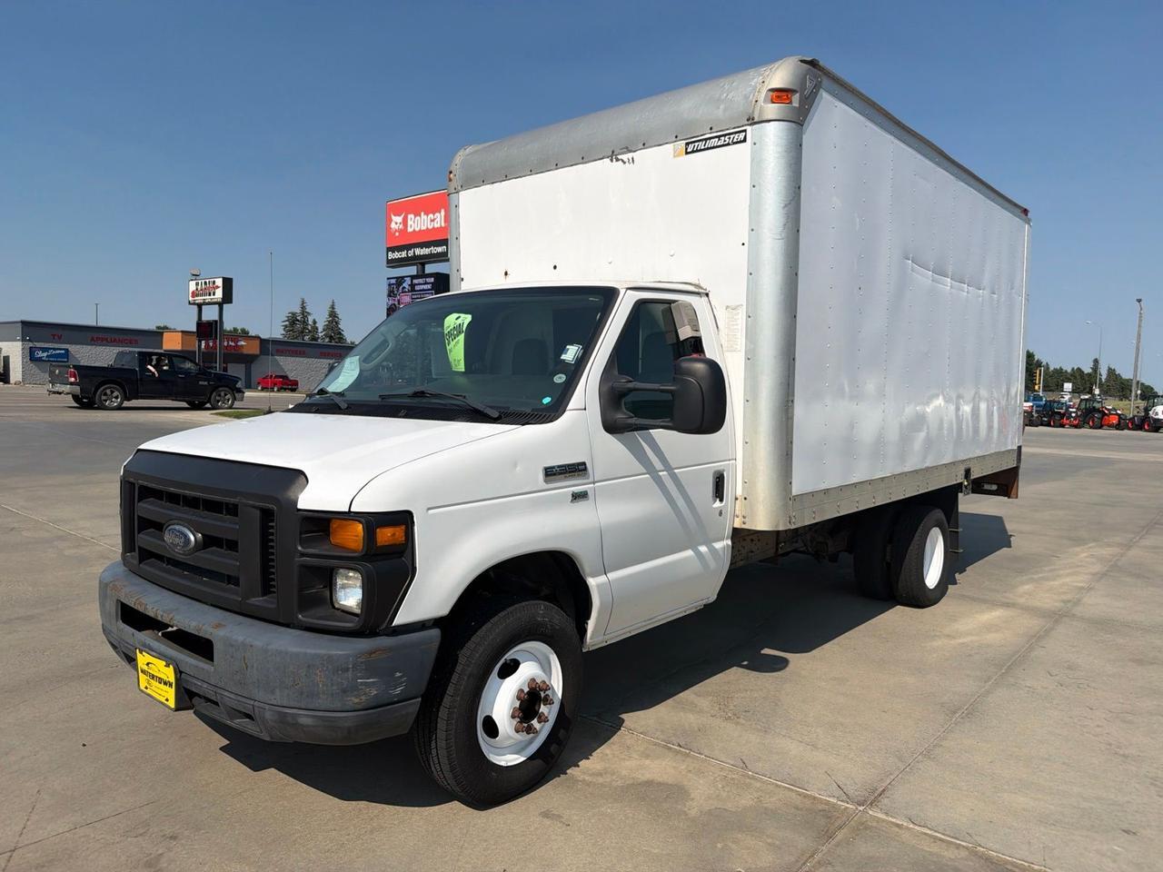 2012 Ford E-350SD Base Watertown SD 2012 Ford E-350SD Base Watertown SD