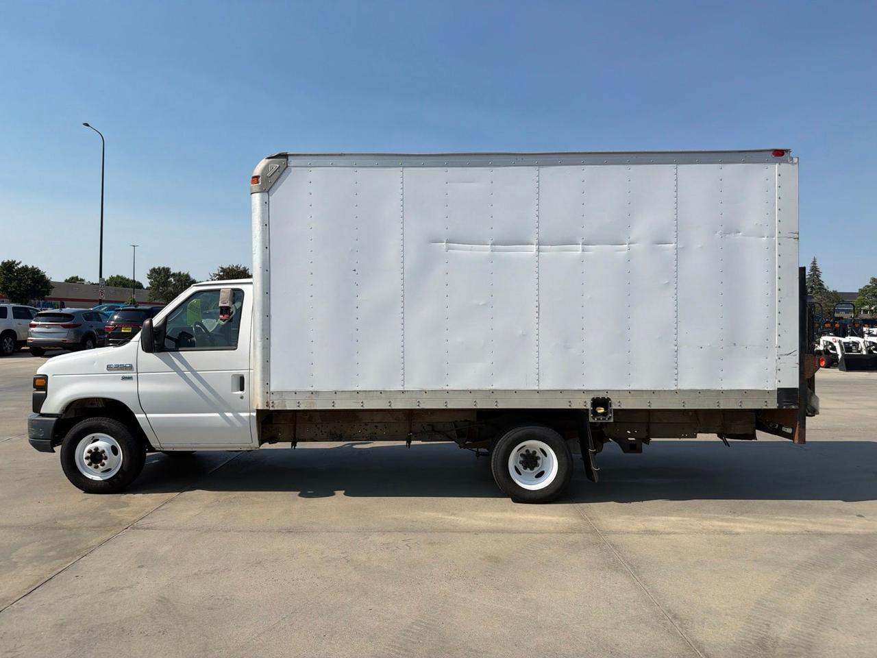2012 Ford E-350SD Base Watertown SD 2012 Ford E-350SD Base Watertown SD