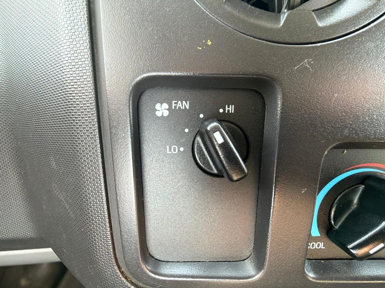2012 Ford E-350SD Base Watertown SD 2012 Ford E-350SD Base Watertown SD