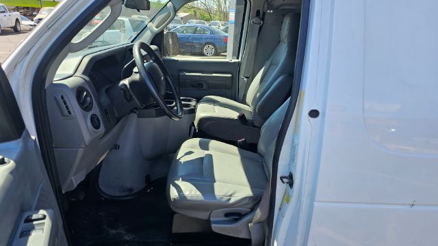 2012 Ford Econoline E-350 Super Duty Saint Joseph MO 2012 Ford Econoline E-350 Super Duty Saint Joseph MO