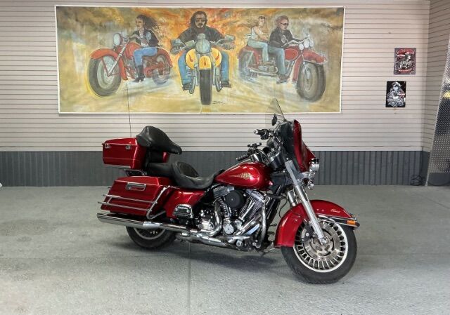 2012 Harley-Davidson Electra Glide Classic RED
