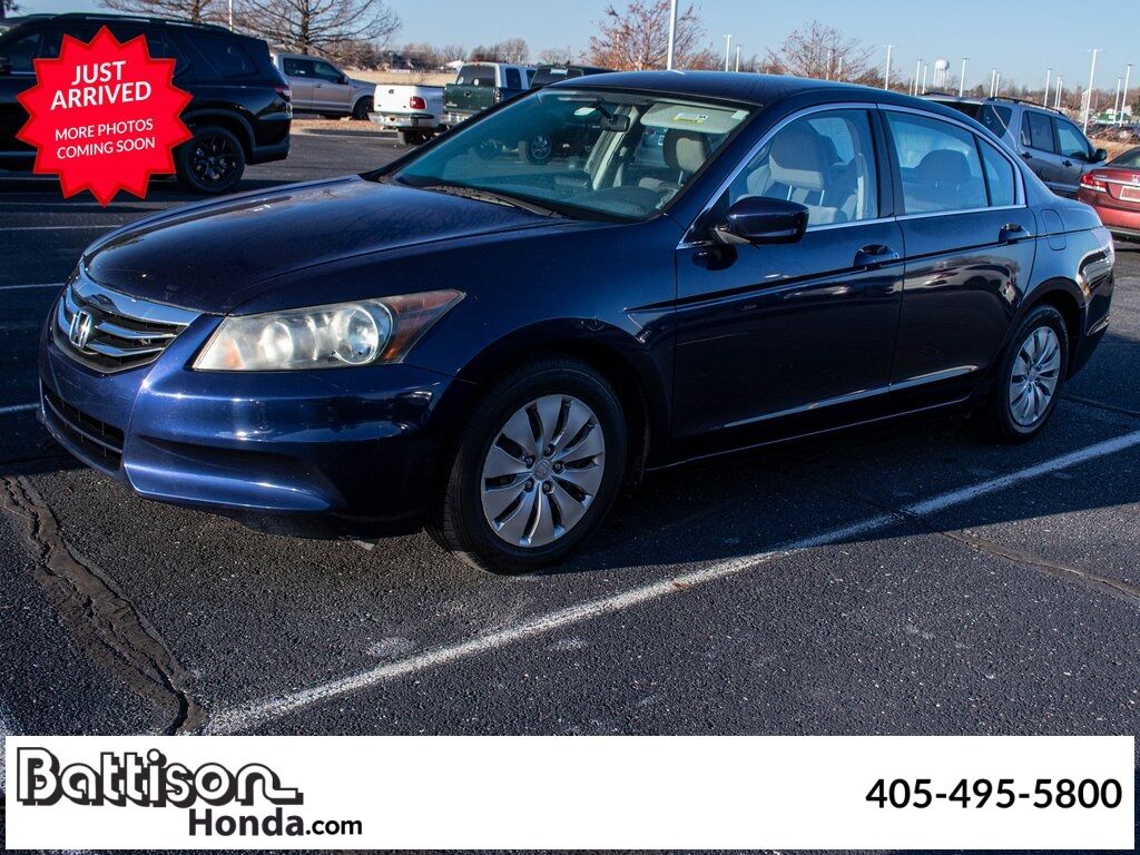 2012 Honda Accord LX's photo
