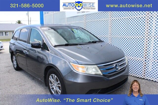 2017 Chrysler Pacifica Touring photo 3