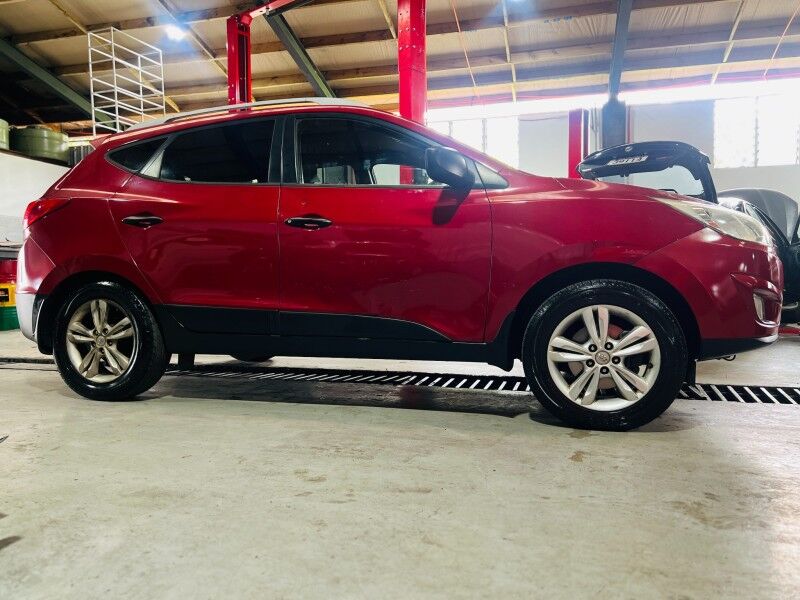2012 Hyundai Tucson IX35 (2.0L Petrol) Vaitele 2012 Hyundai Tucson IX35 (2.0L Petrol) Vaitele