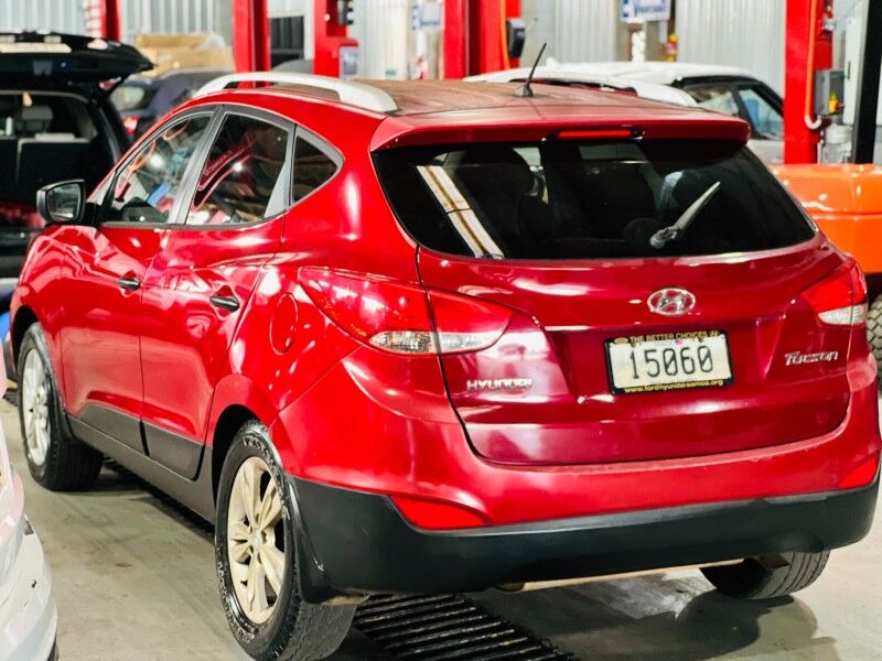 2012 Hyundai Tucson IX35 (2.0L Petrol) Vaitele 2012 Hyundai Tucson IX35 (2.0L Petrol) Vaitele