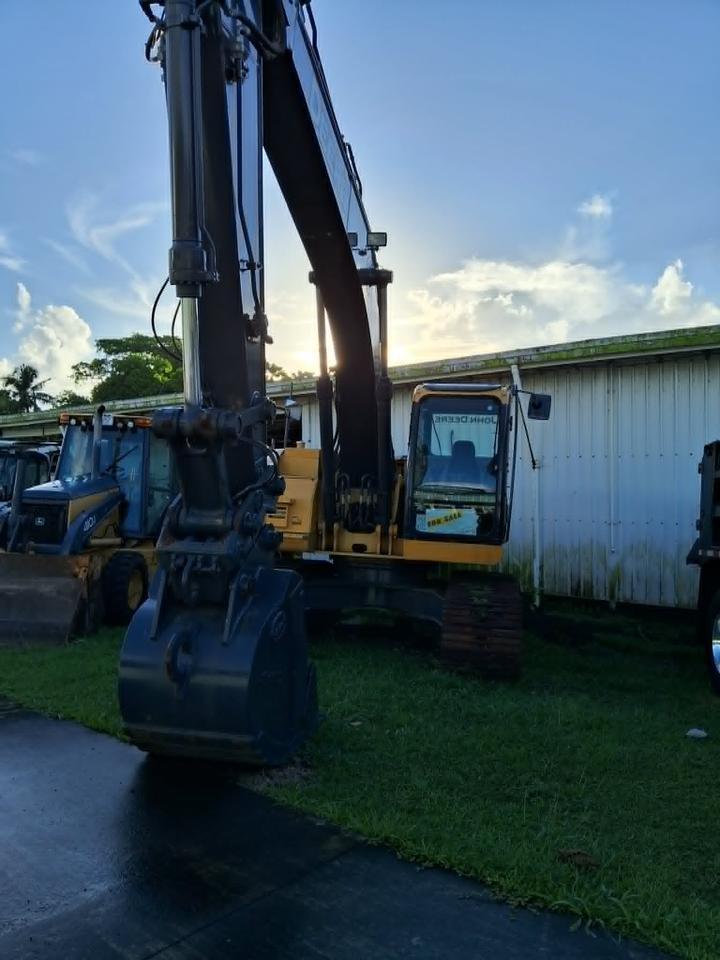 2012 John Deere Excavator 225 Pago Pago 2012 John Deere Excavator 225 Pago Pago