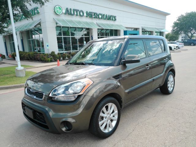2012 Kia Soul + 2012 Kia Soul +