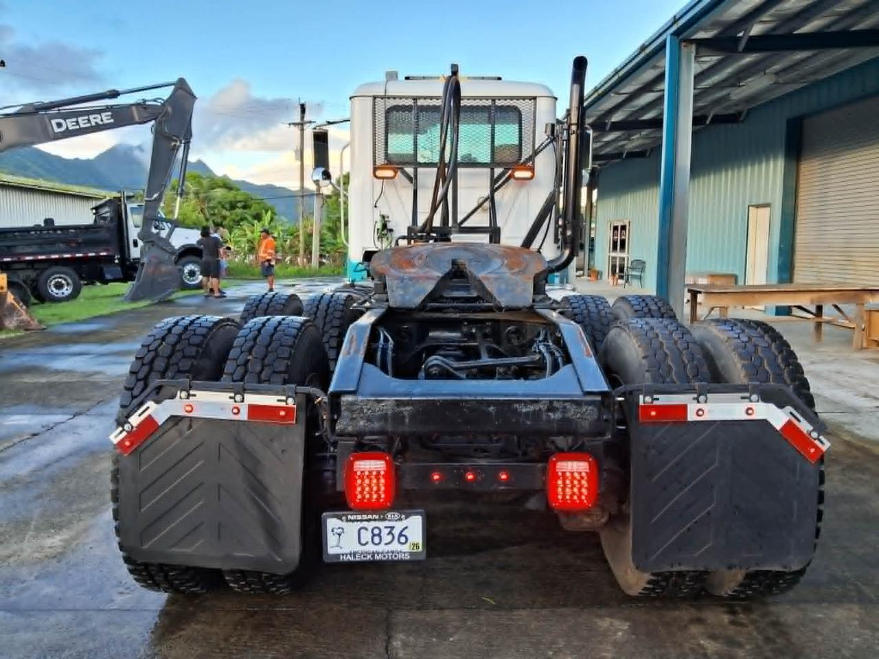2012 MACK 600 Series CHU613 Pago Pago 2012 MACK 600 Series CHU613 Pago Pago