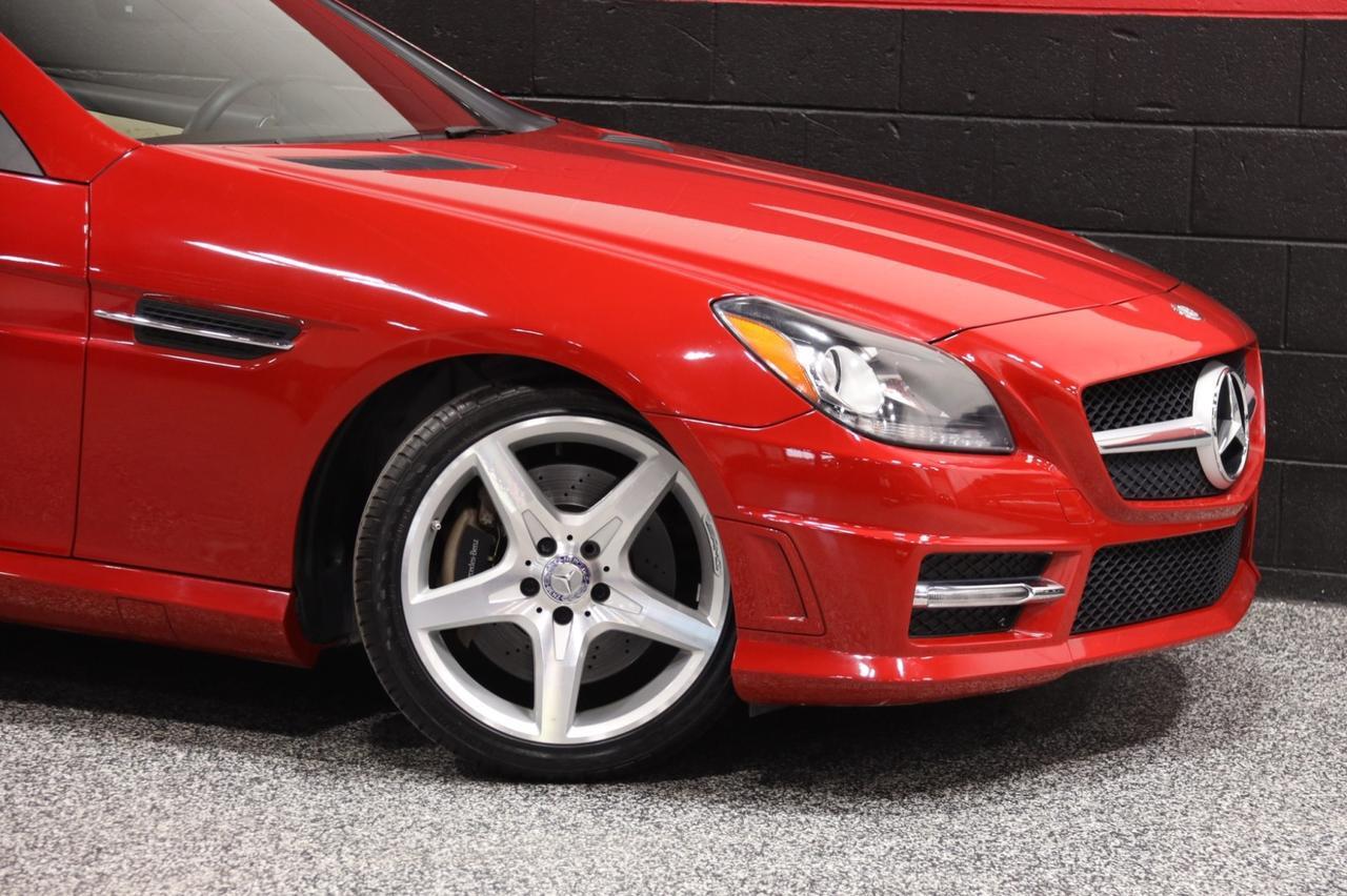 2012 Mercedes-Benz SLK 350 AMG Sport 2dr Roadster 2012 Mercedes-Benz SLK 350 AMG Sport 2dr Roadster