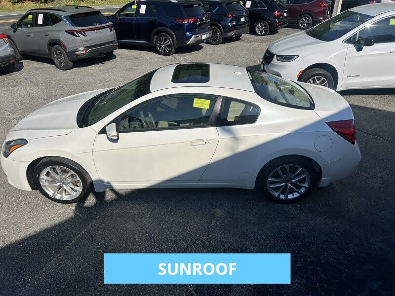 2012 Nissan Altima 3.5 SR - V6 - LEATHER - SUNROOF - LOW MILES Whitinsville MA 2012 Nissan Altima 3.5 SR - V6 - LEATHER - SUNROOF - LOW MILES Whitinsville MA