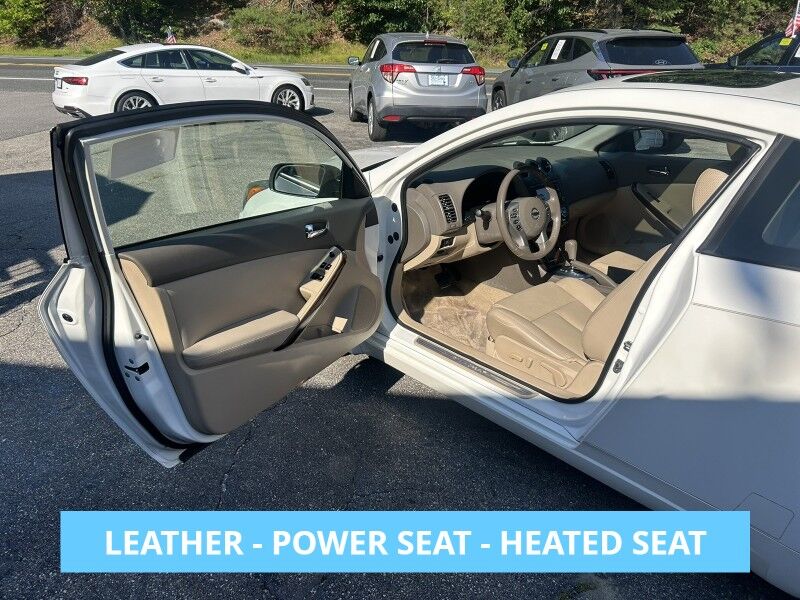 2012 Nissan Altima 3.5 SR - V6 - LEATHER - SUNROOF - LOW MILES Whitinsville MA 2012 Nissan Altima 3.5 SR - V6 - LEATHER - SUNROOF - LOW MILES Whitinsville MA