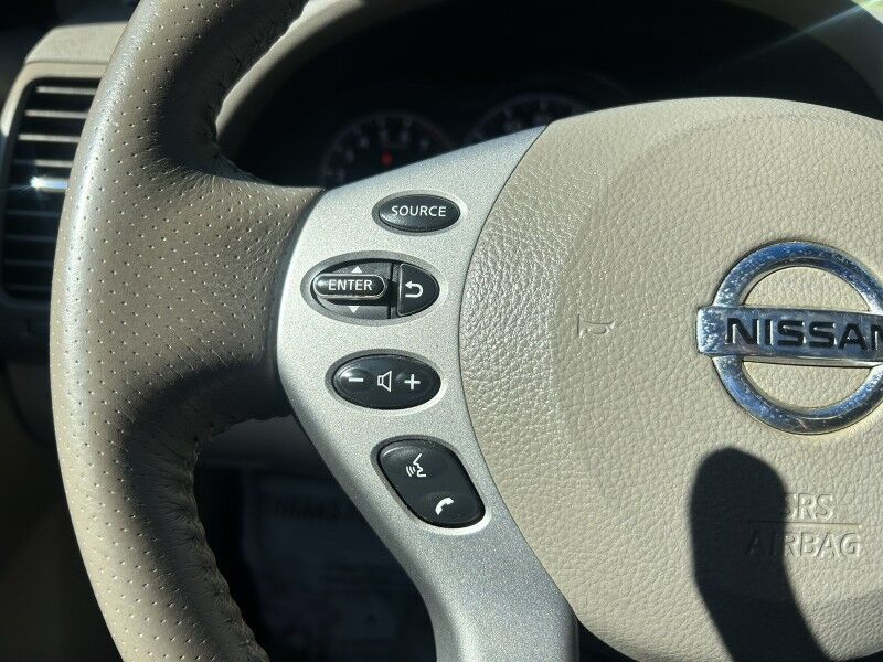 2012 Nissan Altima 3.5 SR - V6 - LEATHER - SUNROOF - LOW MILES Whitinsville MA 2012 Nissan Altima 3.5 SR - V6 - LEATHER - SUNROOF - LOW MILES Whitinsville MA