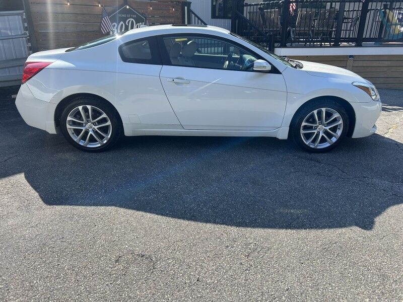 2012 Nissan Altima 3.5 SR - V6 - LEATHER - SUNROOF - LOW MILES Whitinsville MA 2012 Nissan Altima 3.5 SR - V6 - LEATHER - SUNROOF - LOW MILES Whitinsville MA