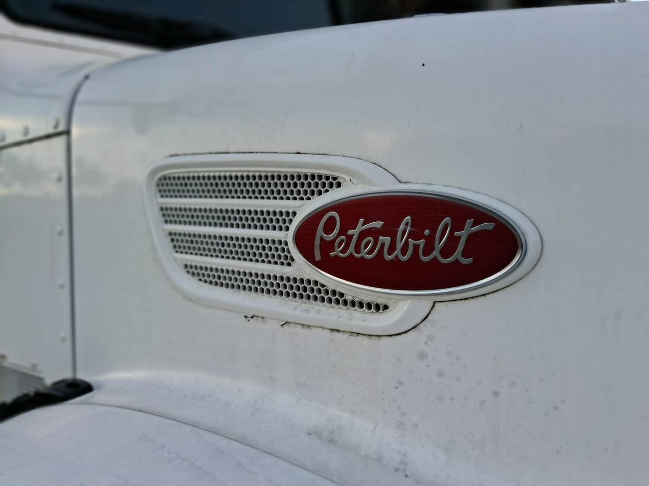 2012 PETERBILT 337 337 6 Wheeler Pago Pago 2012 PETERBILT 337 337 6 Wheeler Pago Pago