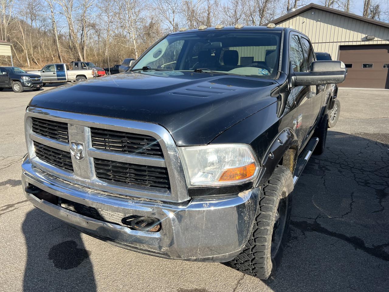 RAM2500 CREW CAB 4X43