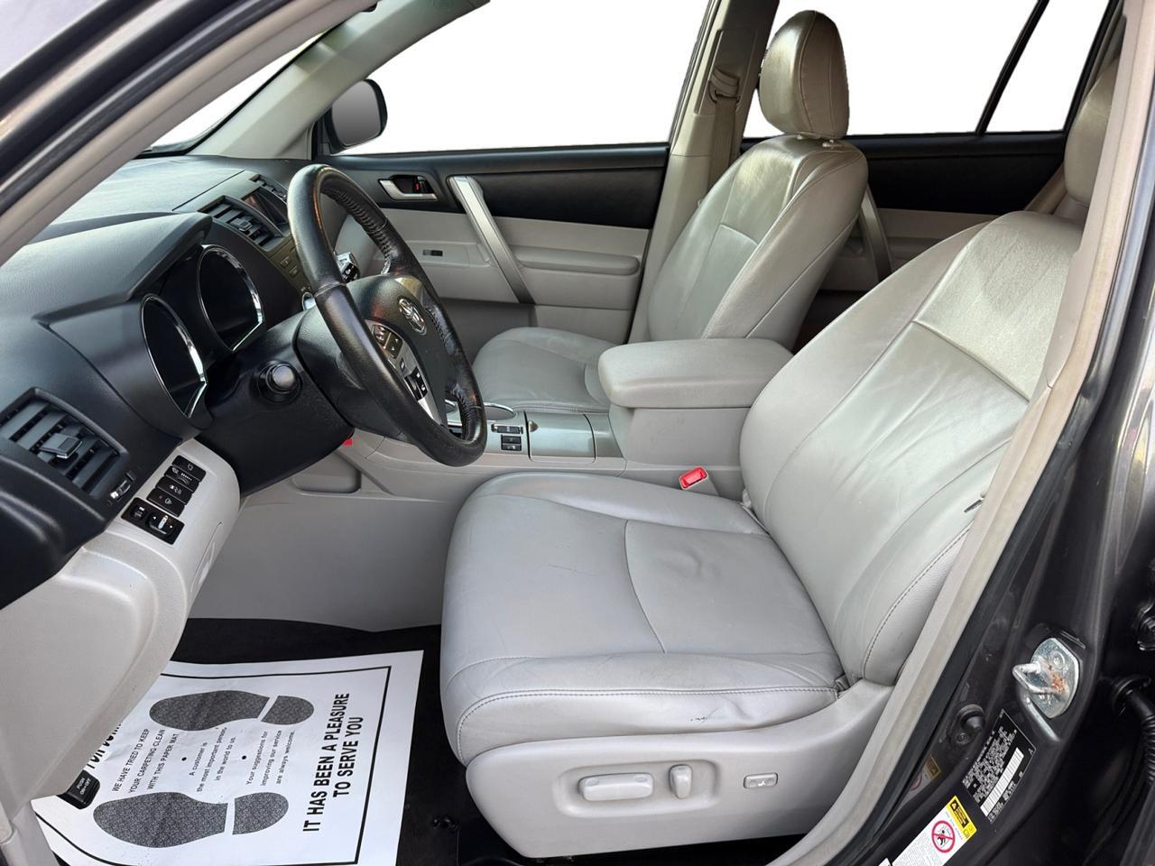 2012 TOYOTA HIGHLANDER SE Kansas City MO 2012 TOYOTA HIGHLANDER SE Kansas City MO