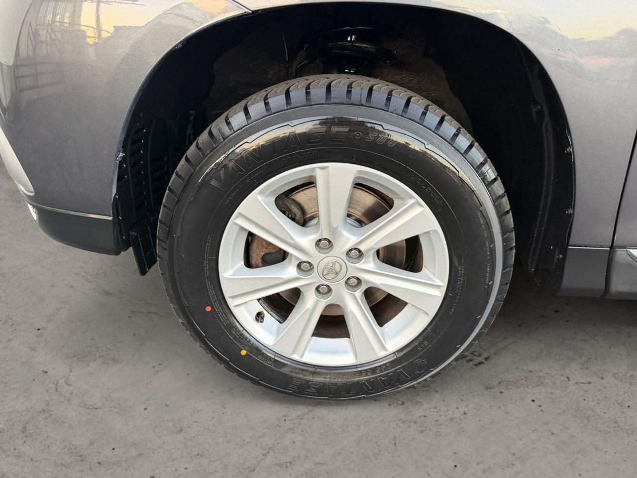 2012 TOYOTA HIGHLANDER SE Kansas City MO 2012 TOYOTA HIGHLANDER SE Kansas City MO