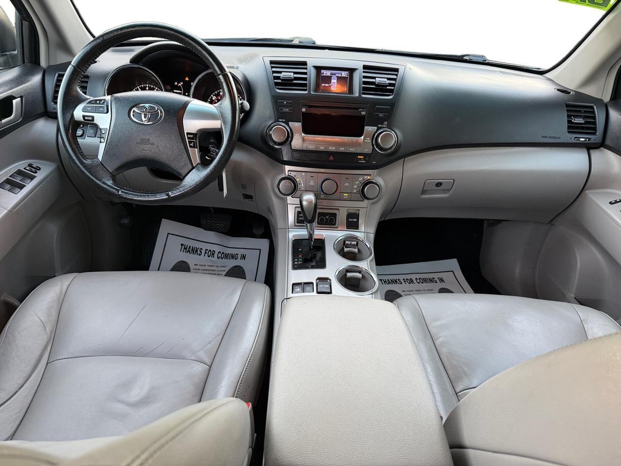 2012 TOYOTA HIGHLANDER SE Kansas City MO 2012 TOYOTA HIGHLANDER SE Kansas City MO