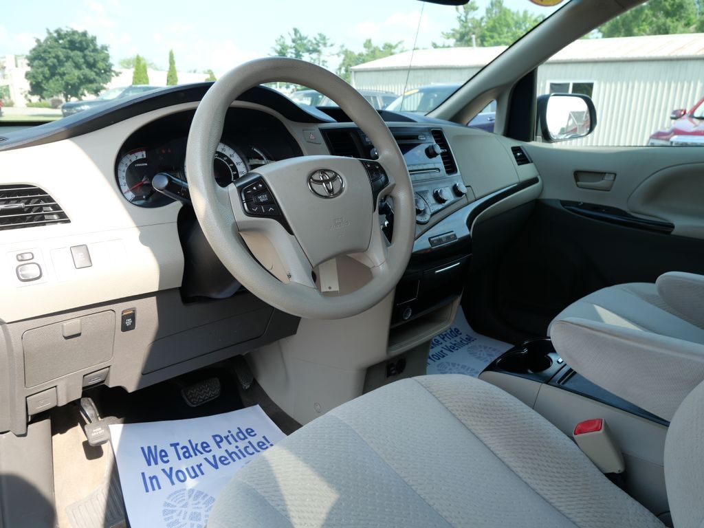 2012 Toyota Sienna LE Mt Pleasant MI