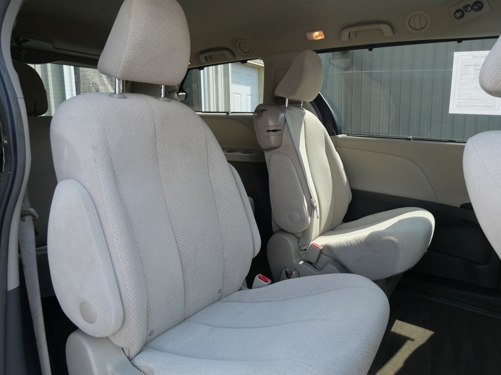 2012 Toyota Sienna LE Mt Pleasant MI