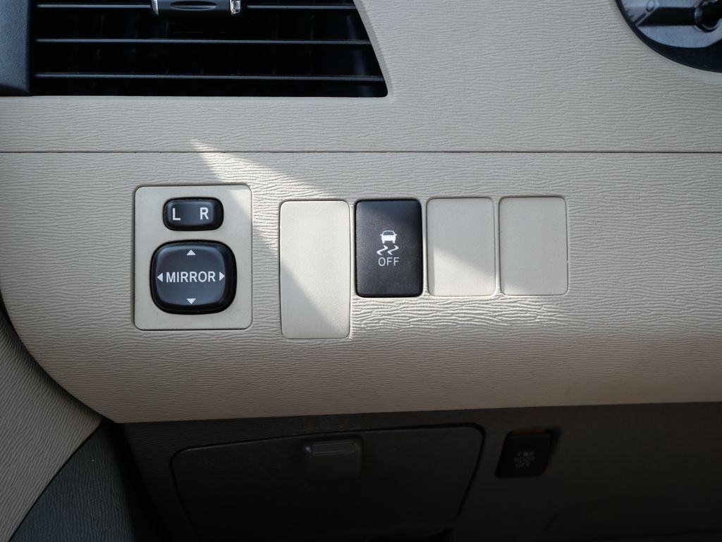 2012 Toyota Sienna LE Mt Pleasant MI